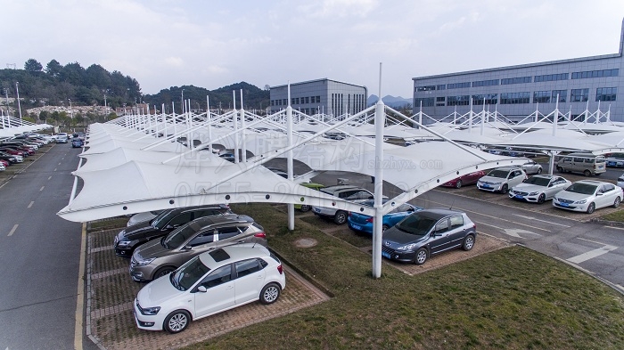 貴陽(yáng)卷煙廠車(chē)棚-燁興膜結(jié)構(gòu) 貴陽(yáng)卷煙廠車(chē)棚2.JPG