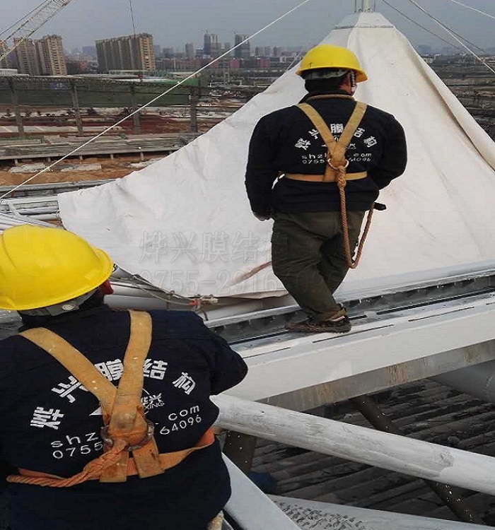 南昌膜結(jié)構(gòu)安裝-燁興膜結(jié)構(gòu) 南昌膜結(jié)構(gòu)安裝.jpg